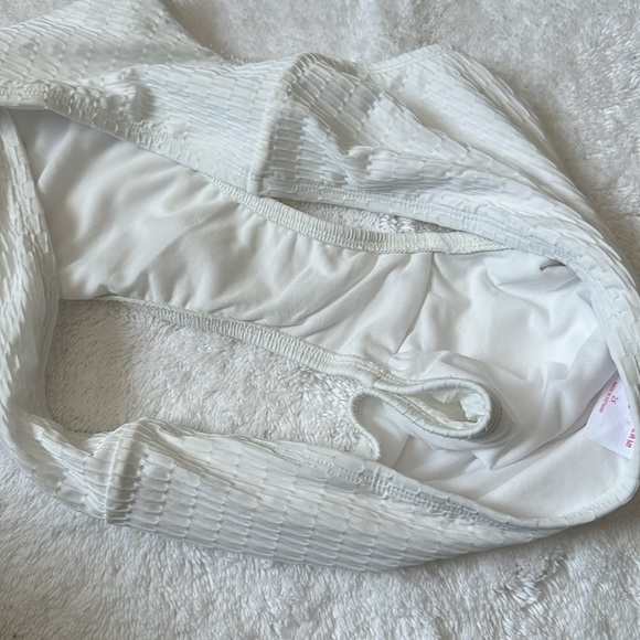 NWOT Stoney clover lane white mid rise cheeky swim bikini bottom - Picture 4 of 5